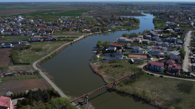 Bird's eye view of the lakes